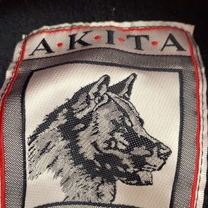 Akita Pullover Zip & Snap front Size XL